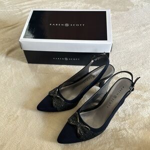 Karen Scott bow heels GLadiss
